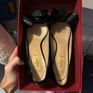 Valentino black bow heel